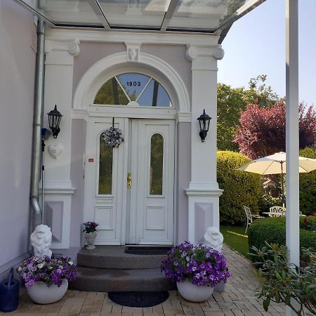 Villa Flora Friedrichstadt Exterior foto